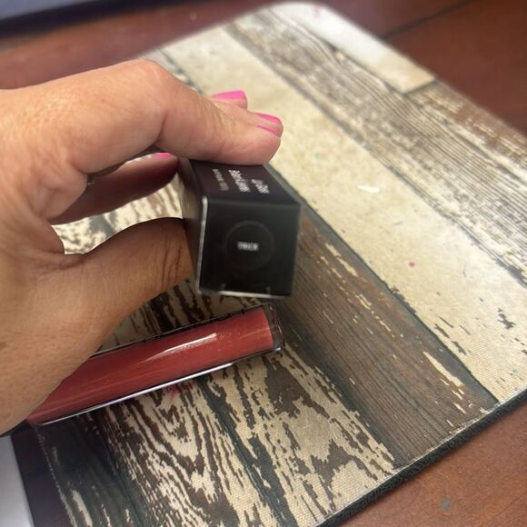 NEW Laritzy Cosmetics Lip Gloss in *TRICK* - Picture 4 of 4